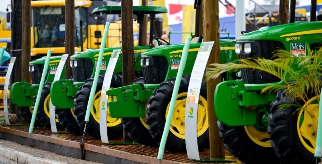 Vendas de máquinas agrícolas crescem no final de 2016